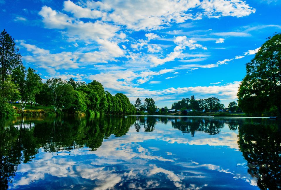 Image of Waverly Lake in Albany Oregon taken by AVA 2019 Photo Contest Winner Grand Champion David Maestes